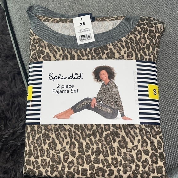 Splendid Ladies' Jogger and Crew Neck Set (Oatmeal Leopard/Charcoal Heather XS - Picture 3 of 4